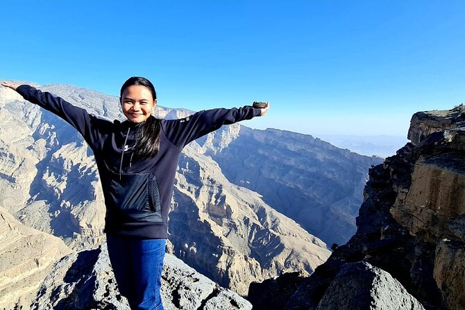 2-Days 1 Night Private Jebel Shams Tour - Nizwa Souq and the old capital