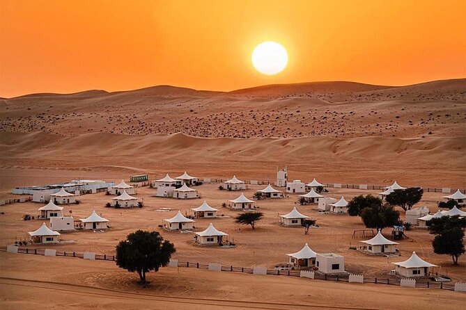 2 Days and 1 Night Private Wahiba Sands Desert Tour - One night at a highly rated desert camp