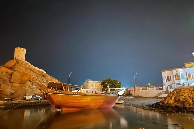4 Days 3 Nights Package Oman Private Tour - Guides, vehicle, and the pace of the road