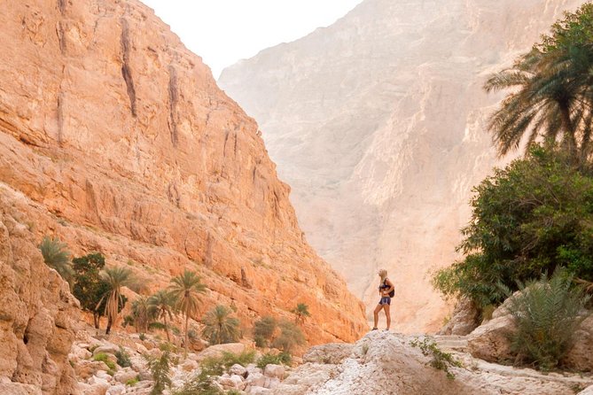 5 Days Package TOUR DINA - Day 5: The mountain road through Wadi Bani Awf