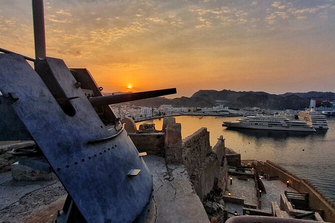 5 Hours Private Tour in Muscat City - Al Alam Palace and the two Portuguese forts