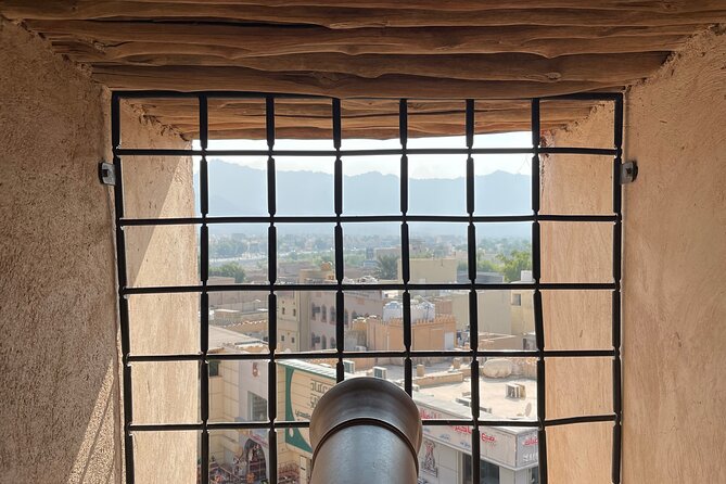 AMOUAGE: Full Day Private Tour to Nizwa and Jebel Akhdar - Lunch, snacks, and the practical value of a private car