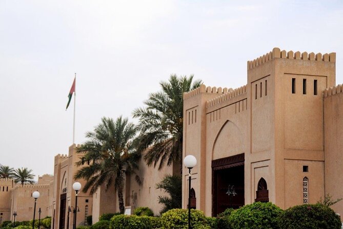 Amouage & Nizwa Full-Day Tour: Fort, Souq & Barakat Al Mouz - Why a private guide makes a difference