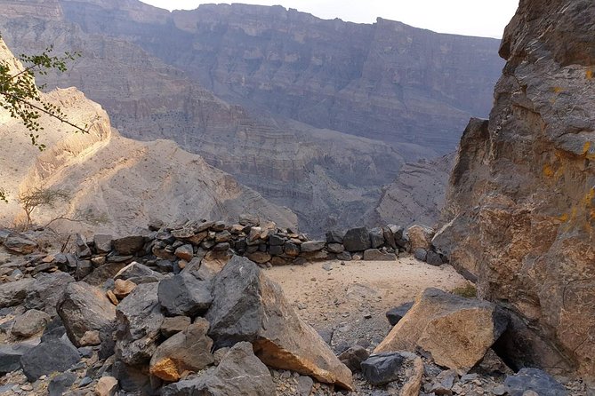 Balcony Walk of Jebal Shams (Highest Peak of Oman) - Walking the Balcony Walk Above Wadi Ghul