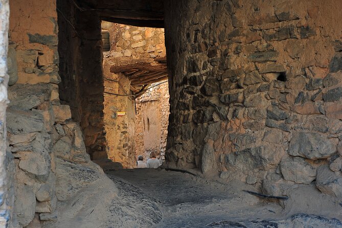 Day Trip to Jabal Shams (Grand Canyon of Oman) Wadi Nakhar, Misfat Al Abriyeen - Jabal Shams at 3,009 meters