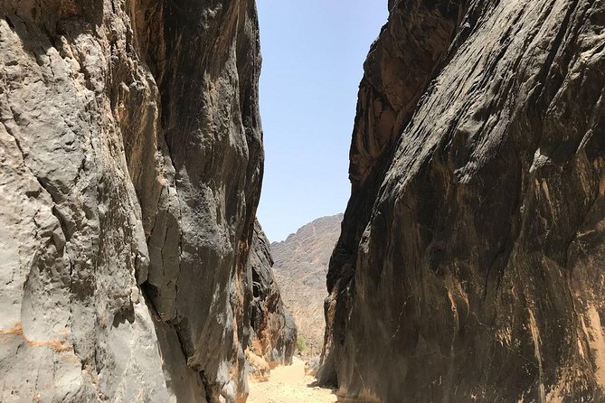 Day Trip to Wadi Bani Awf, Balad Sayt, Nakhal Fort & Hot Spring - The rough road into Wadi Bani Awf