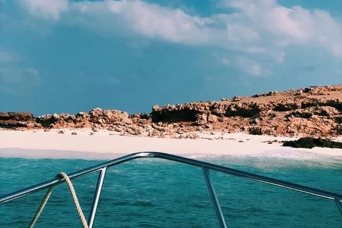 Daymaniyat Islands Snorkeling Half-Day Tour - Beaches, kayaks, and time above the water