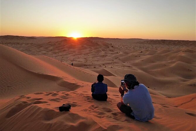 Desert Sunset Magic – Salalah Empty Quarter Experience - Thumrait, coffee, and a short pause in the drive