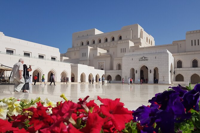 Discover Muscat - Qurum Beach and the Omani bread break