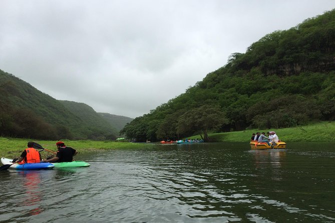 East & West Salalah Combination Tour - Darbat Waterfall, Mughsail - One day from Darbat’s mountains to Mughsail’s coast