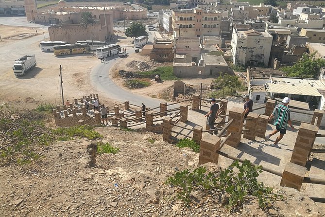 Enjoy a Full-Day Tour Uncovering East Salalah’s Hidden Gems - Taqah Cliff shows the coast from above