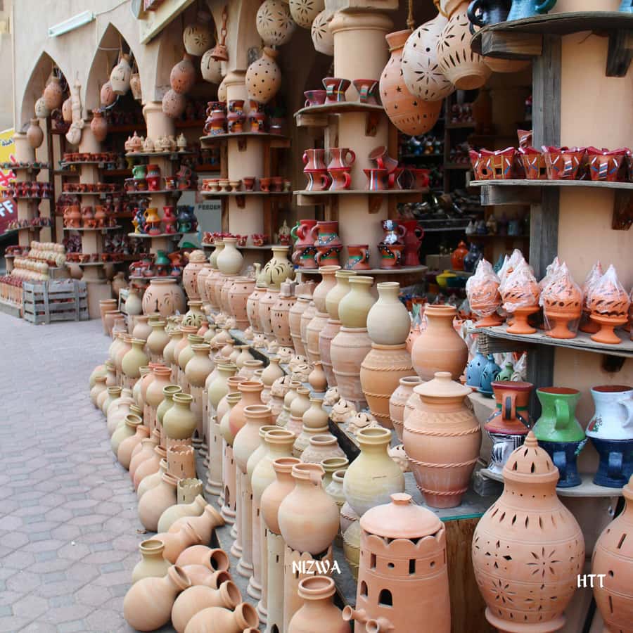 From Muscat: Nizwa, Bahla, and Jabrin Tour with Forts - Nizwa Fort and the Round Tower
