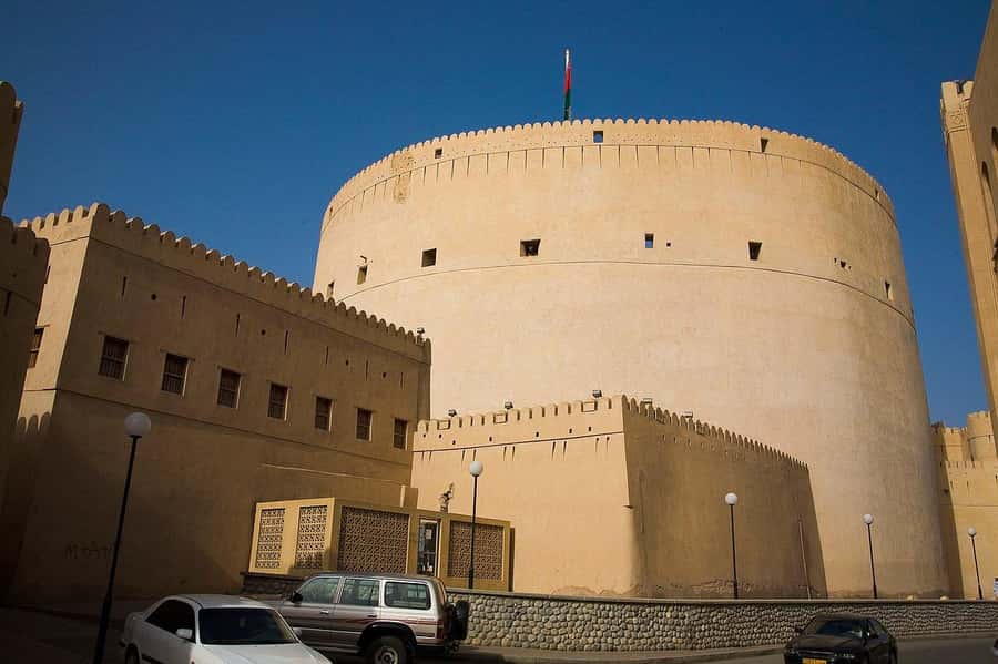 From Muscat: Private Nizwa and Jabel Akhdar-Shams with Lunch - Nizwa Souq and the Friday goat market