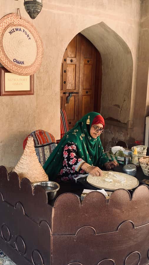 From Muscat: Private Nizwa and Jabel Akhdar-Shams with Lunch - Birkat Al Mouz, ruins and old irrigation