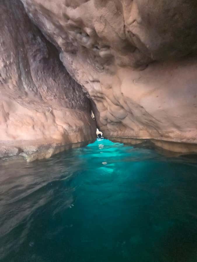 From Muscat: Wadi Shab Expedition - Private or small group can be worth it