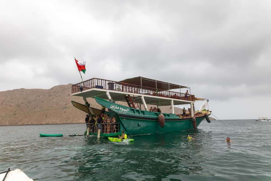 From UAE: Musandam Dibba Day Trip (Oman) - Crossing the UAE and Oman border