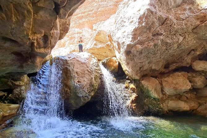 Full-Day Bimmah Sinkhole and Wadi Al Arbeieen Tour - Starting from Muscat in a private 4WD