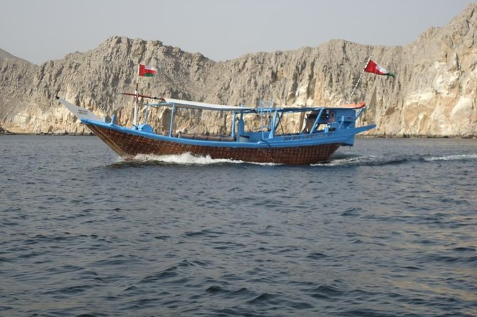 Full-Day Dhow Cruise in Khasab Musandam - Six hours among Musandam’s mountain walls