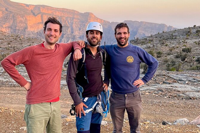 Full Day Guided Tour to Balcony Walk and Hidden Lake With Pickup Included - The old village of Sab Bani Khamis