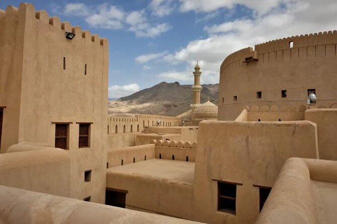 Full-Day Nizwa Fort, Bahla Fort and Jabreen Castle Private Tour - Booking, weather, and cancellation details