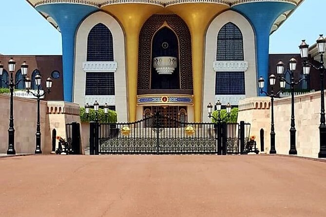 Full Day Private Muscat City Tour - Al Alam Palace and the Old Muscat harbor