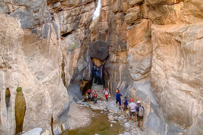 Full Day Private Tour to the Snake Canyon - Guides, safety, and the private format