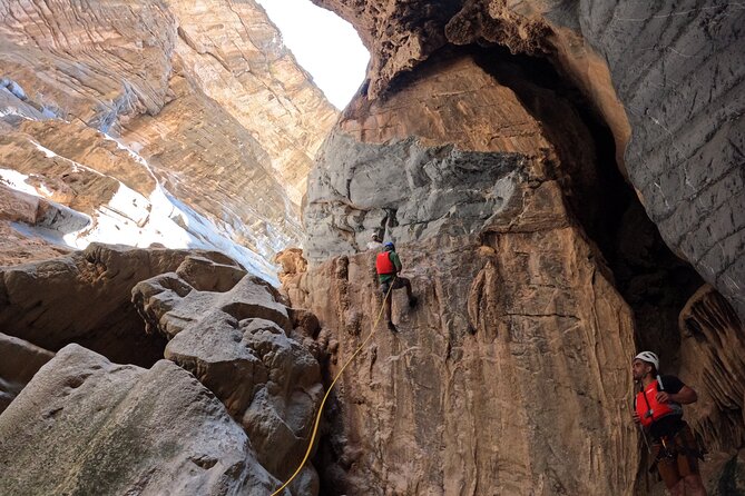 Full Day - Snake Canyon Adventure Tour in Jebel Shams region - A route built around water, rock, and rope