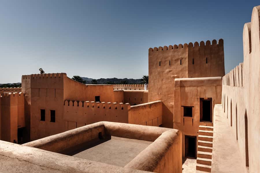 Full-Day Tour in Oman: Enchanting Forts of Nizwa and Jabreen - The guide can shape the whole day