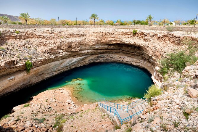 Full Day Tour in Wadi Shab - Fins Beach and the ride home