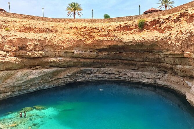 Full-Day Wadi Shab and Bimmah Sinkhole Tour - What happens if Wadi Shab is closed
