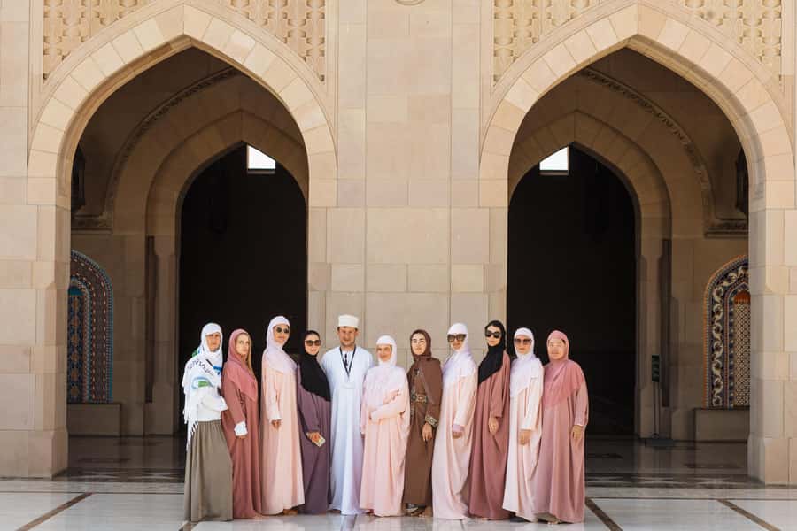 Guided Walking Tour of Sultan Qaboos Grand Mosque in Muscat - What the Sultan Qaboos legacy adds to the visit