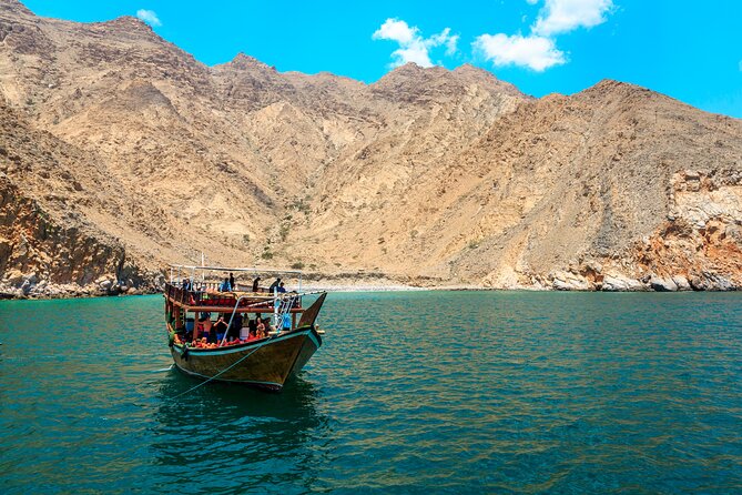 Half Day Dhow cruise to Telegraph Island (Shore excursions) - Anchoring near historic Telegraph Island