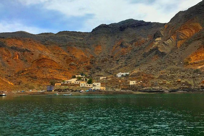 Half Day Dhow cruise to Telegraph Island (Shore excursions) - Refreshments and the feel of a small boat