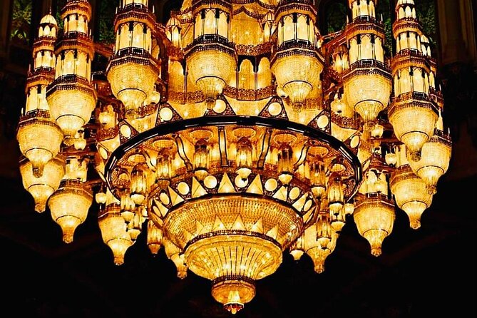 Half-Day Private Guided Muscat City Sightseeing Tour - What the private guide adds