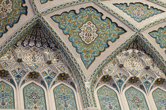 Half-Day Private Muscat City Tour 4 Hours - The private format and Mahmood’s guiding style