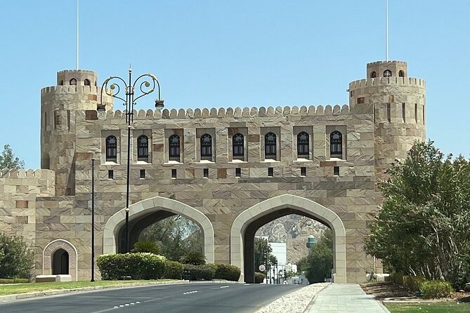 Half-Day Private Tour in Muscat City Oman - Photograph the Portuguese forts at Al Jalali and Al Mirani