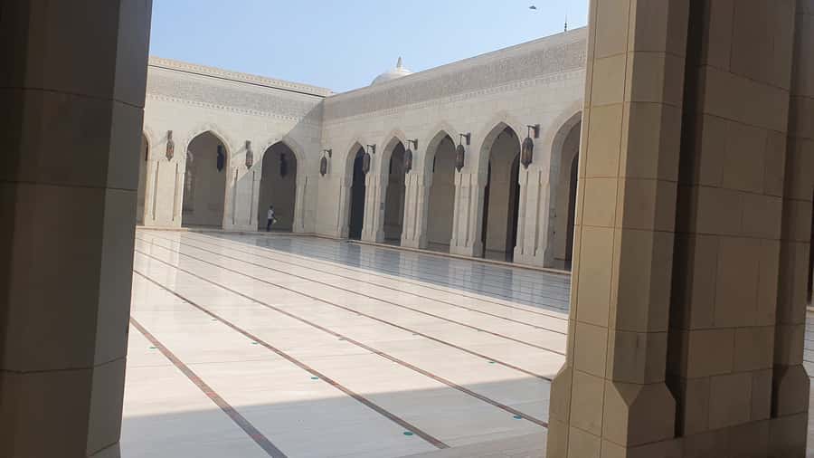 Highlights of Muscat city tour in private car with guide - Starting at the Sultan Qaboos Grand Mosque