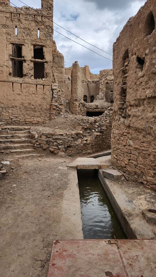 Historical City of Nizwa - Nizwa Fort brings Oman’s past into view