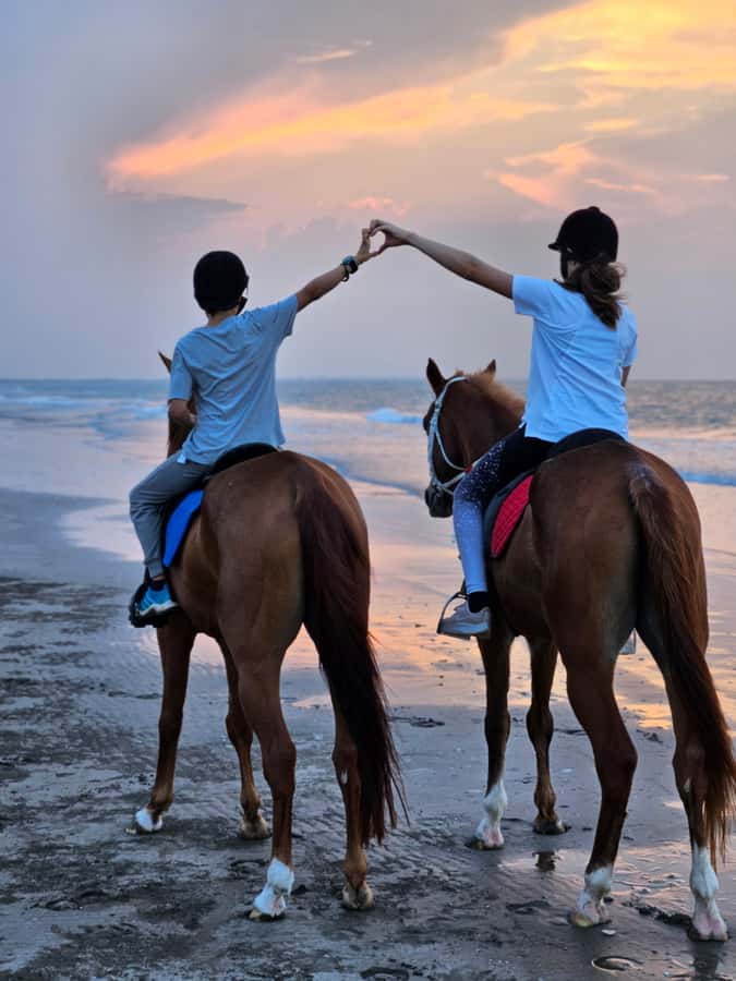 Horse Riding Oman - 2 hour ride - Sunrise and sunset: choosing the right time