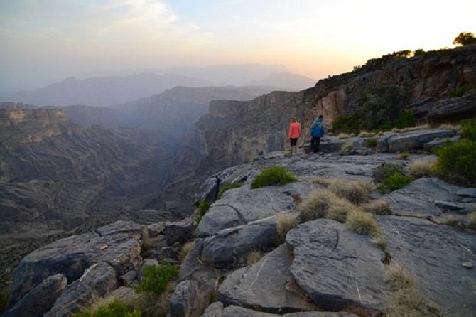 Jabl Shams with Nizwa for tours and sightseeing - Jebel Shams at 3,000 meters