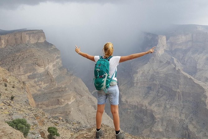 Jebel Shams Day Trip: The Grand Canyon of Oman - Reaching Jebel Shams by 4x4