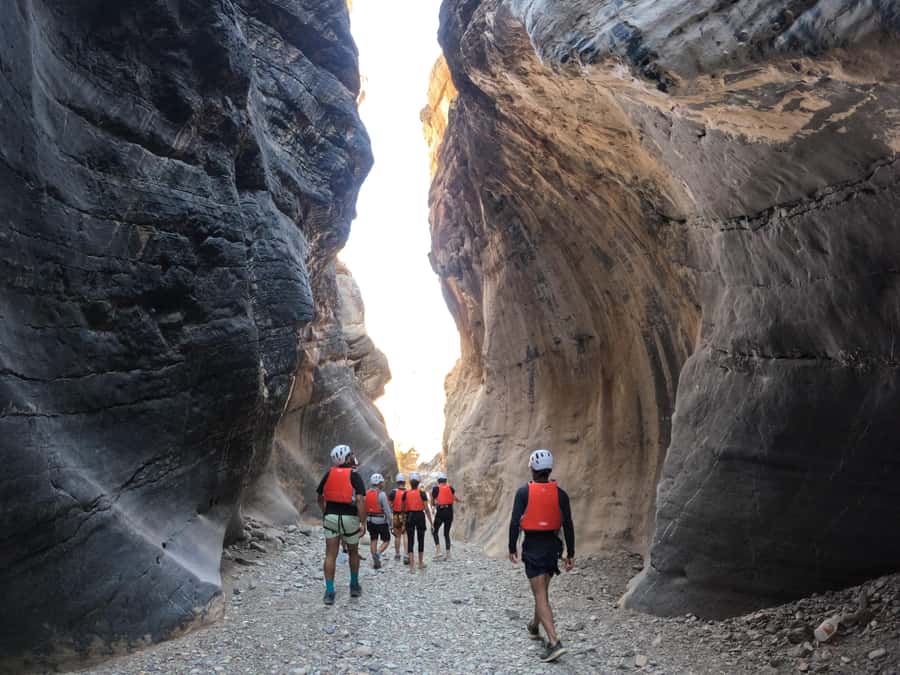 Jebel Shams: Full Day Adventure Tour through Snake Canyon - The scenery around Oman’s Hajar Mountains