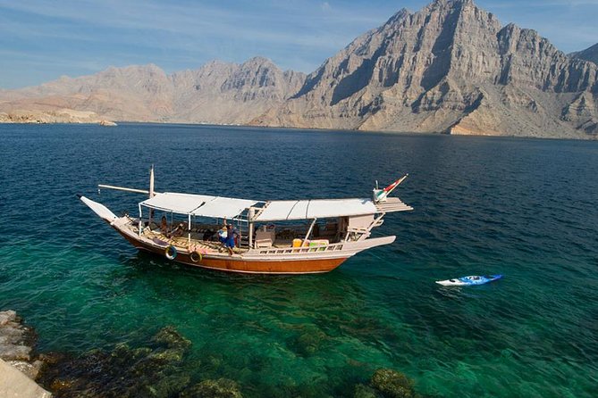 Khasab Dhow Cruise To Musandam Fjords With Lunch Onboard - What the crew does well, and where the service varies