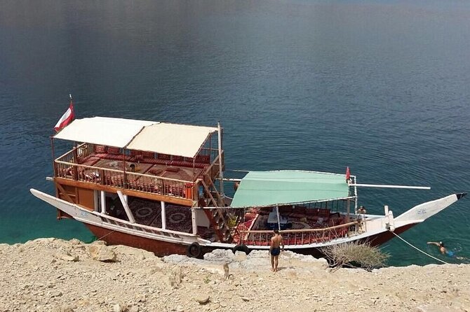 Khasab Dhow Cruise To Musandam Fjords With Lunch Onboard - Meeting the dhow at Khasab