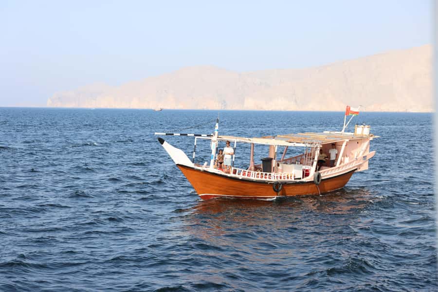 Khasab: Dhow Cruise with Lunch, Dolphin Watching& Snorkeling - Looking for dolphins near Khasab
