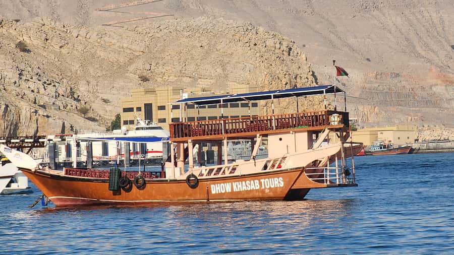 Khasab: Half-Day Dhow Cruise, Dolphin Watching, & Snorkeling - Pickup in Khasab and the Short Ride to the Port