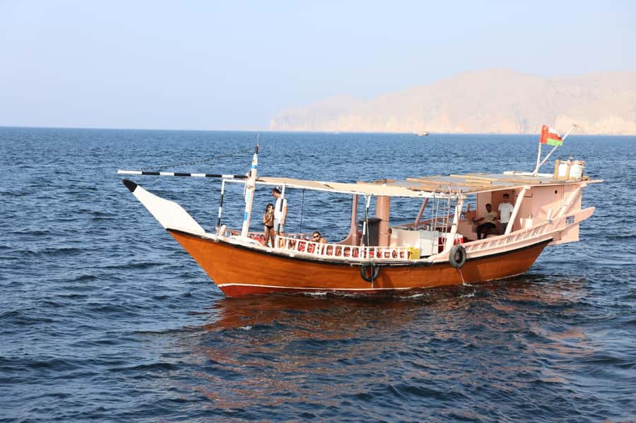 Khasab: Overnight Cruise on Traditional Dhow for 24 hours - Why a 24-hour dhow makes sense in Musandam