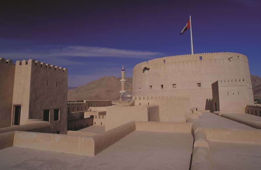 Majestic Canyon & Nizwa Cultural Journey from Muscat - The long road from Muscat to Nizwa