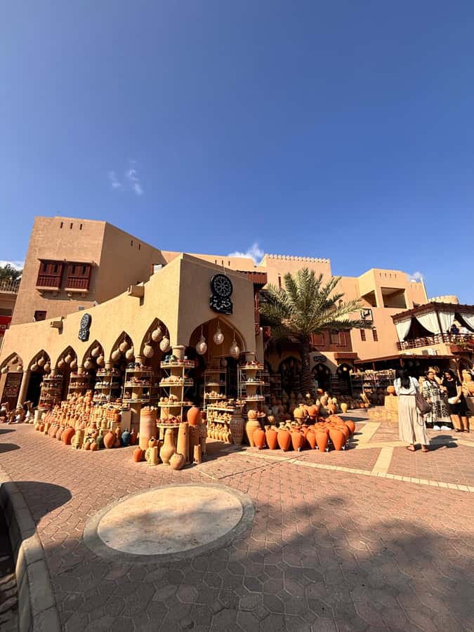 Muscat: 4x4 Adventure Through Jebel Akhdar and Nizwa - Nizwa Souq is best approached with an appetite