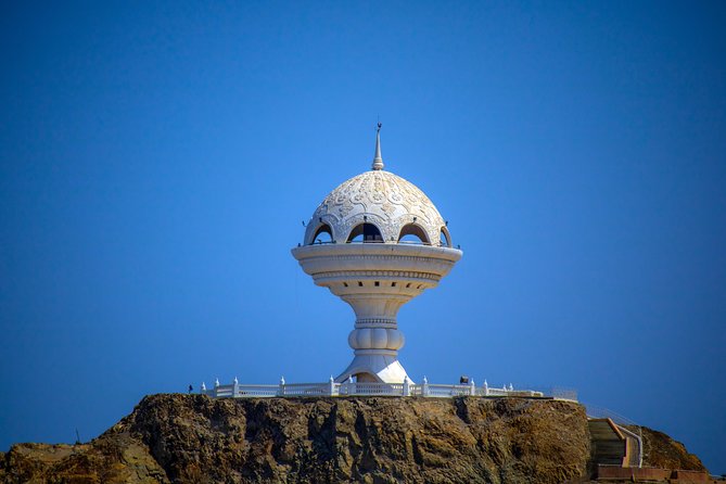 Muscat City Tour Full Day - Private Guided Tour from Muscat - A short pause at Shati Al Qurum